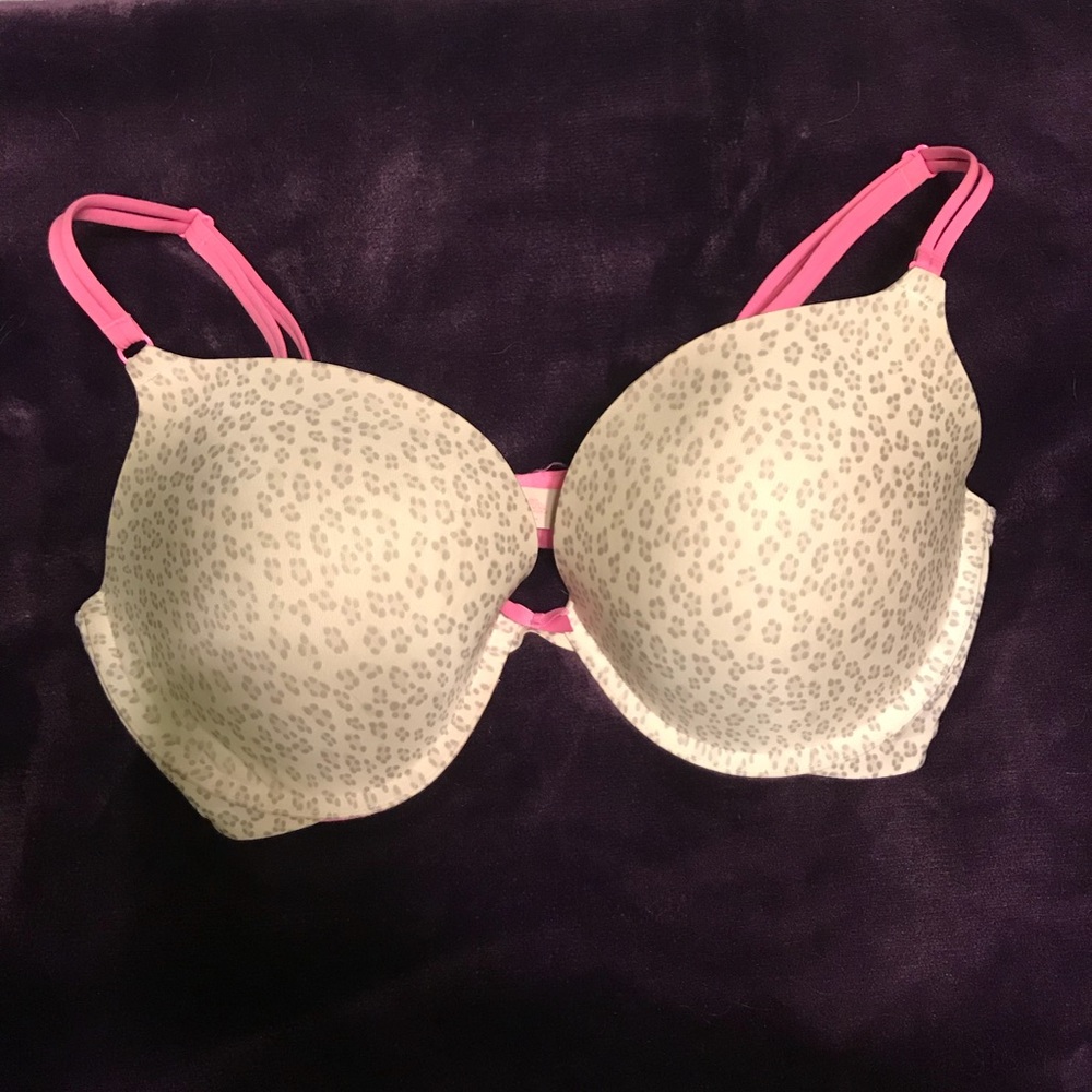 Victoria’s Secret Pink push up